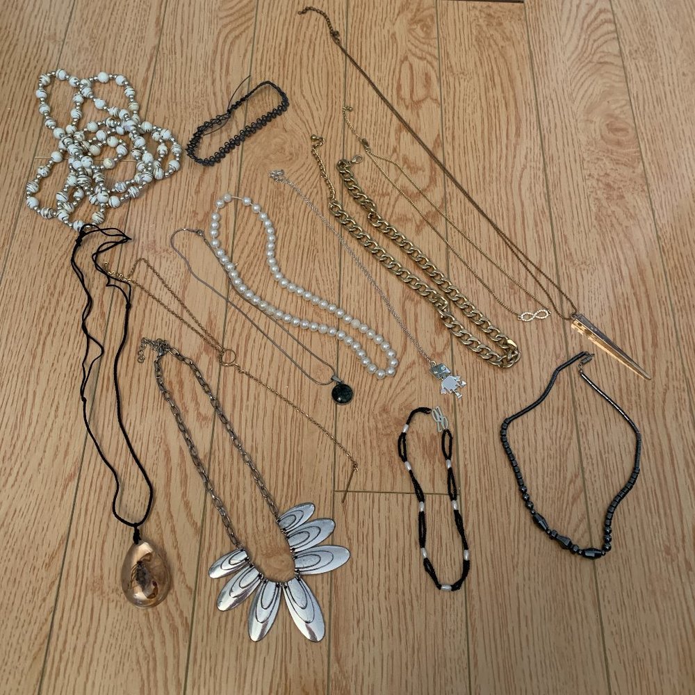 Assorted Jewellery Jewelry Costume Necklace Earrings BraceletGently used conditi